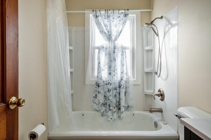 1519 23rd, ROCKFORD, Illinois 61108, 2 Bedrooms Bedrooms, ,1 BathroomBathrooms,House,For Sale,23rd,202601061