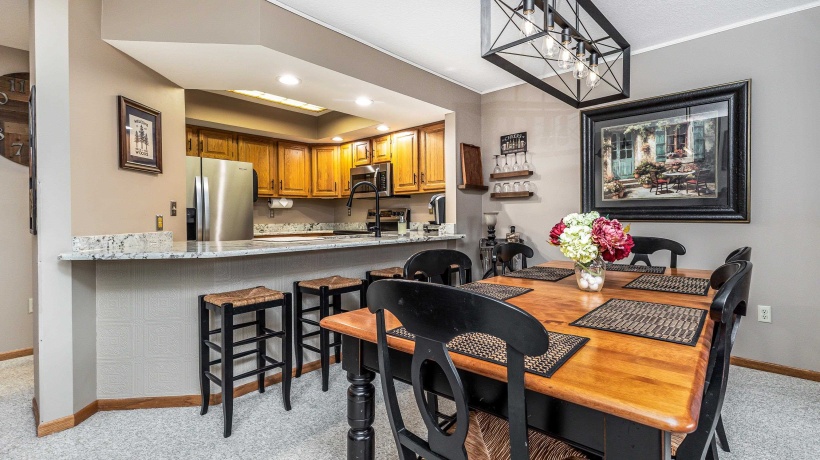 3 Rock Cove, GALENA, Illinois 61036, 3 Bedrooms Bedrooms, ,3 BathroomsBathrooms,Condominium,For Sale,Rock Cove,202601058