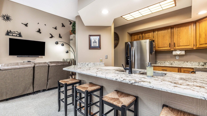 3 Rock Cove, GALENA, Illinois 61036, 3 Bedrooms Bedrooms, ,3 BathroomsBathrooms,Condominium,For Sale,Rock Cove,202601058