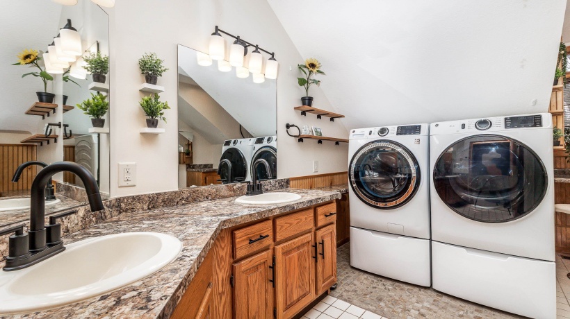 3 Rock Cove, GALENA, Illinois 61036, 3 Bedrooms Bedrooms, ,3 BathroomsBathrooms,Condominium,For Sale,Rock Cove,202601058