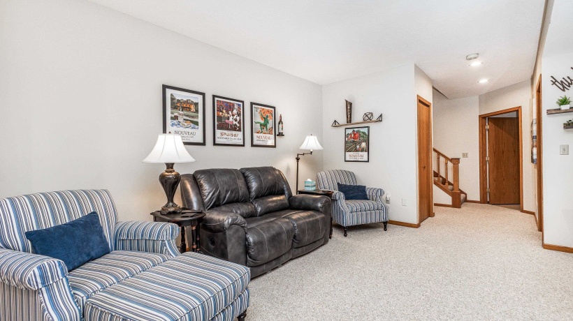 3 Rock Cove, GALENA, Illinois 61036, 3 Bedrooms Bedrooms, ,3 BathroomsBathrooms,Condominium,For Sale,Rock Cove,202601058