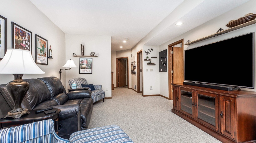 3 Rock Cove, GALENA, Illinois 61036, 3 Bedrooms Bedrooms, ,3 BathroomsBathrooms,Condominium,For Sale,Rock Cove,202601058