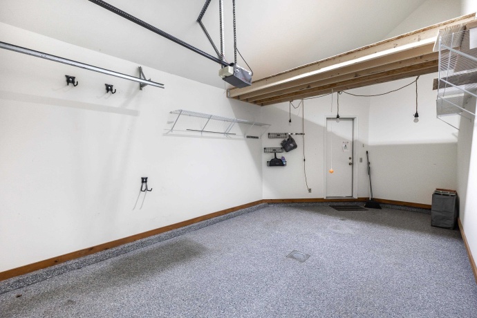 3 Rock Cove, GALENA, Illinois 61036, 3 Bedrooms Bedrooms, ,3 BathroomsBathrooms,Condominium,For Sale,Rock Cove,202601058