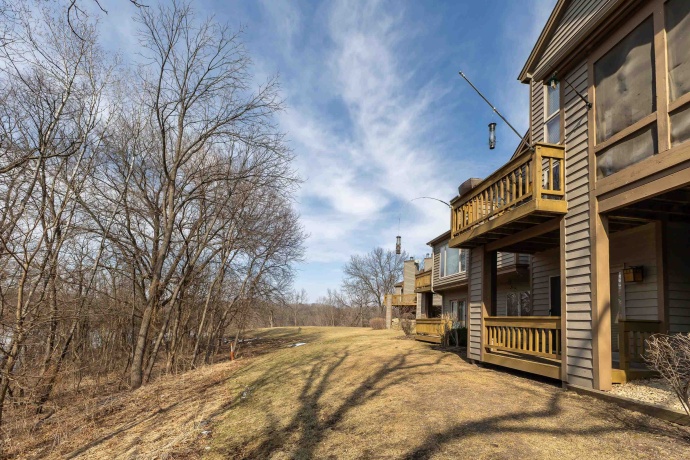 3 Rock Cove, GALENA, Illinois 61036, 3 Bedrooms Bedrooms, ,3 BathroomsBathrooms,Condominium,For Sale,Rock Cove,202601058