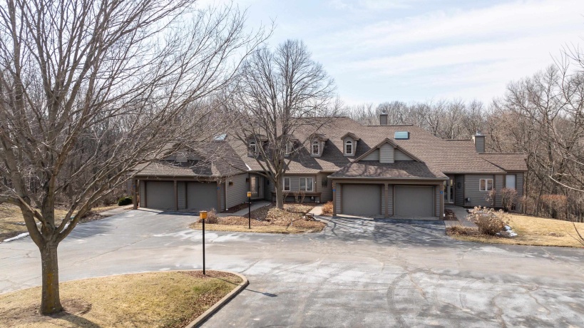 3 Rock Cove, GALENA, Illinois 61036, 3 Bedrooms Bedrooms, ,3 BathroomsBathrooms,Condominium,For Sale,Rock Cove,202601058