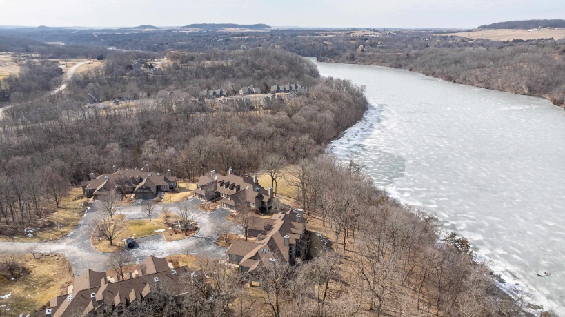 3 Rock Cove, GALENA, Illinois 61036, 3 Bedrooms Bedrooms, ,3 BathroomsBathrooms,Condominium,For Sale,Rock Cove,202601058