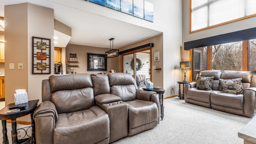 3 Rock Cove, GALENA, Illinois 61036, 3 Bedrooms Bedrooms, ,3 BathroomsBathrooms,Condominium,For Sale,Rock Cove,202601058