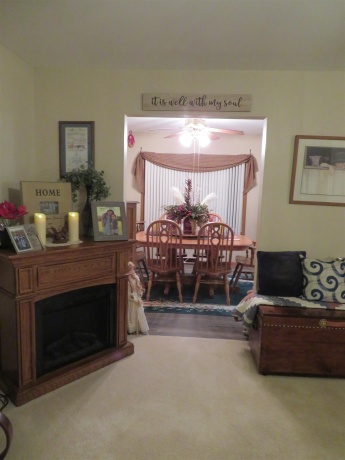 638 Carthage, FREEPORT, Illinois 61032, 3 Bedrooms Bedrooms, ,1 BathroomBathrooms,House,For Sale,Carthage,202601073