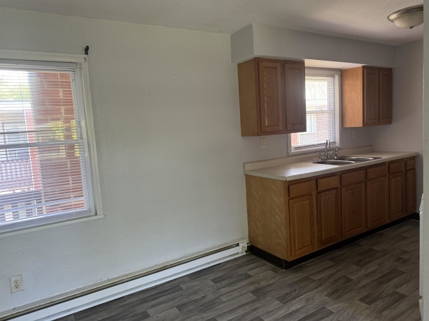 1209 39th, ROCKFORD, Illinois 61109, ,3 - 4 Units,For Sale,39th,202505369