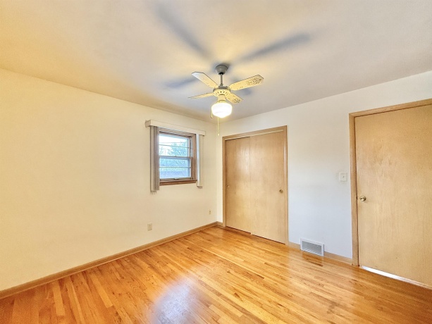 4012 Pleasant Valley, ROCKFORD, Illinois 61114, 3 Bedrooms Bedrooms, ,1 BathroomBathrooms,House,For Sale,Pleasant Valley,202600142