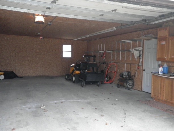 105 Oakwood, BYRON, Illinois 61010, 3 Bedrooms Bedrooms, ,3 BathroomsBathrooms,House,For Sale,Oakwood,202601075