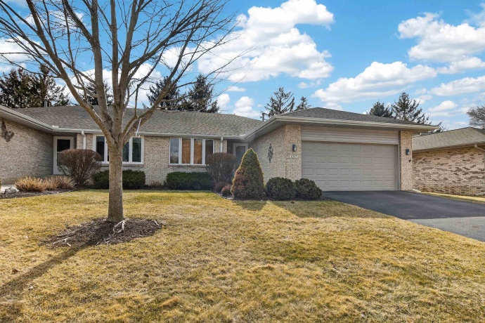 6547 Stonehill, ROCKFORD, Illinois 61108, 2 Bedrooms Bedrooms, ,3 BathroomsBathrooms,Condominium,For Sale,Stonehill,202601077