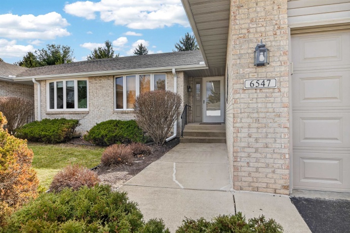 6547 Stonehill, ROCKFORD, Illinois 61108, 2 Bedrooms Bedrooms, ,3 BathroomsBathrooms,Condominium,For Sale,Stonehill,202601077