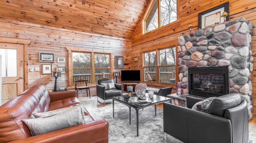 5A116 Apple Canyon, APPLE RIVER, Illinois 61001, 5 Bedrooms Bedrooms, ,3 BathroomsBathrooms,House,For Sale,Apple Canyon,202601078