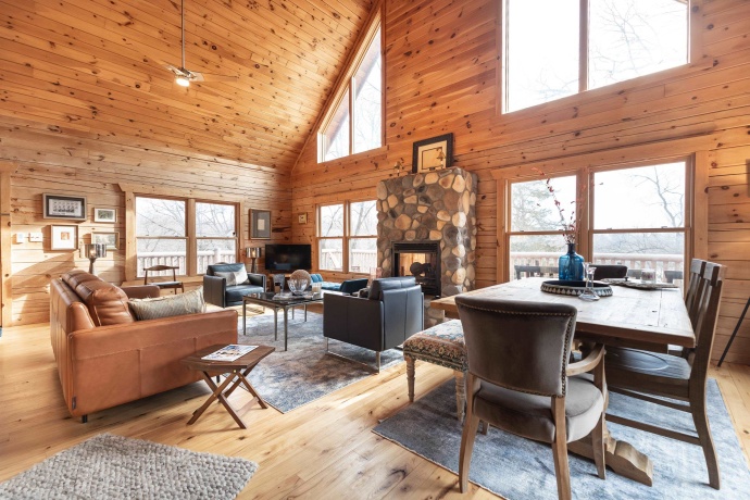 5A116 Apple Canyon, APPLE RIVER, Illinois 61001, 5 Bedrooms Bedrooms, ,3 BathroomsBathrooms,House,For Sale,Apple Canyon,202601078