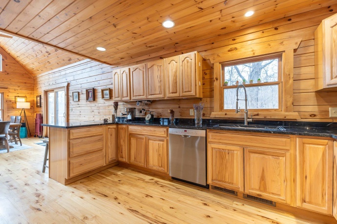 5A116 Apple Canyon, APPLE RIVER, Illinois 61001, 5 Bedrooms Bedrooms, ,3 BathroomsBathrooms,House,For Sale,Apple Canyon,202601078