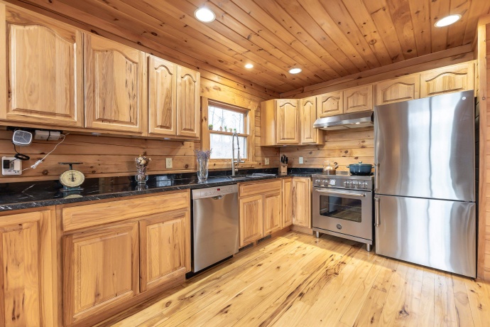 5A116 Apple Canyon, APPLE RIVER, Illinois 61001, 5 Bedrooms Bedrooms, ,3 BathroomsBathrooms,House,For Sale,Apple Canyon,202601078