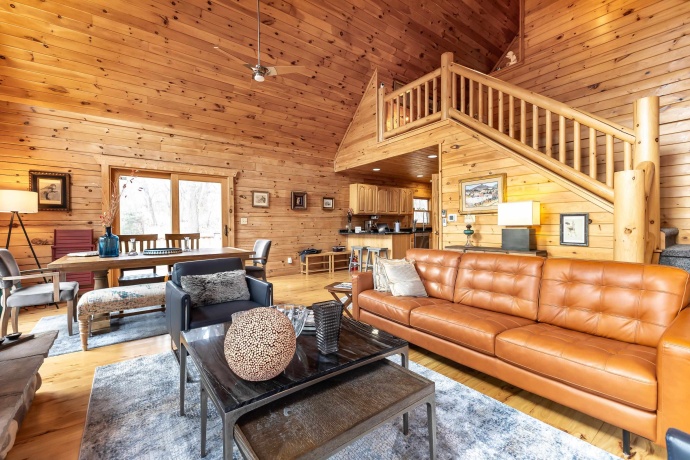 5A116 Apple Canyon, APPLE RIVER, Illinois 61001, 5 Bedrooms Bedrooms, ,3 BathroomsBathrooms,House,For Sale,Apple Canyon,202601078