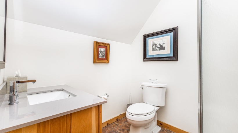 5A116 Apple Canyon, APPLE RIVER, Illinois 61001, 5 Bedrooms Bedrooms, ,3 BathroomsBathrooms,House,For Sale,Apple Canyon,202601078