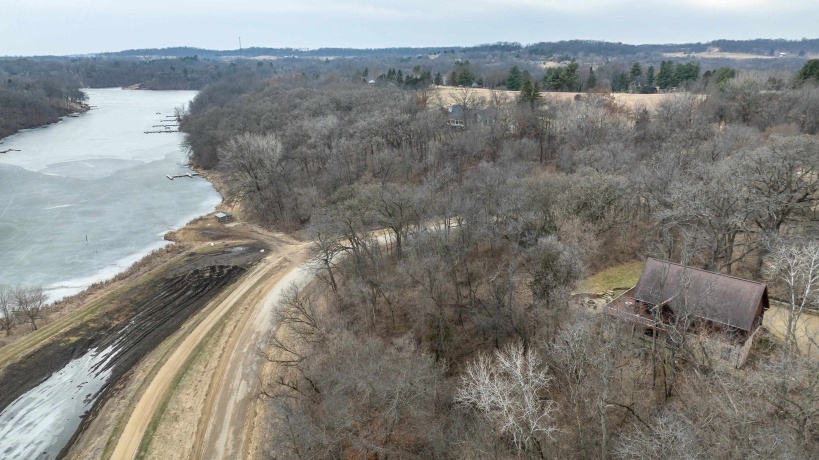 5A116 Apple Canyon, APPLE RIVER, Illinois 61001, 5 Bedrooms Bedrooms, ,3 BathroomsBathrooms,House,For Sale,Apple Canyon,202601078