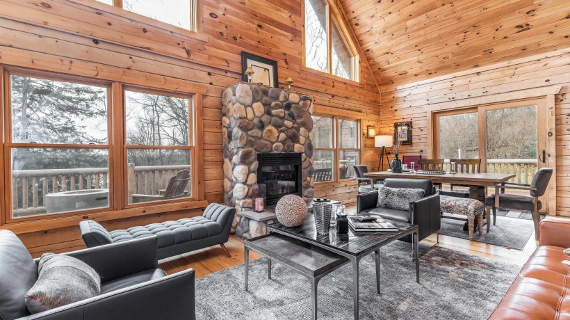 5A116 Apple Canyon, APPLE RIVER, Illinois 61001, 5 Bedrooms Bedrooms, ,3 BathroomsBathrooms,House,For Sale,Apple Canyon,202601078