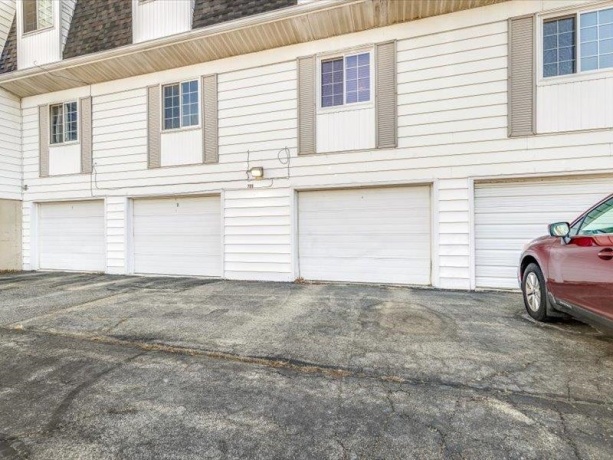 706 Kiwanis, FREEPORT, Illinois 61032, 2 Bedrooms Bedrooms, ,1 BathroomBathrooms,Condominium,For Sale,Kiwanis,202601079