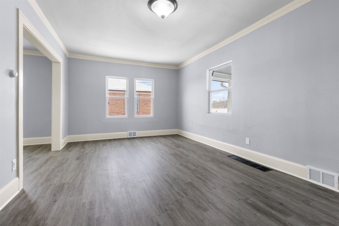 1519 13th, ROCKFORD, Illinois 61104, 4 Bedrooms Bedrooms, ,2 BathroomsBathrooms,House,For Sale,13th,202507404