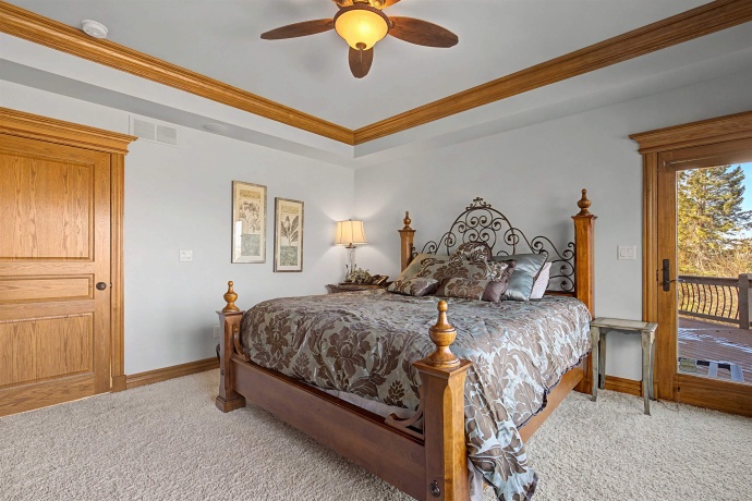 1 Hoffman, ELIZABETH, Illinois 61028, 5 Bedrooms Bedrooms, ,5 BathroomsBathrooms,House,For Sale,Hoffman,202601084