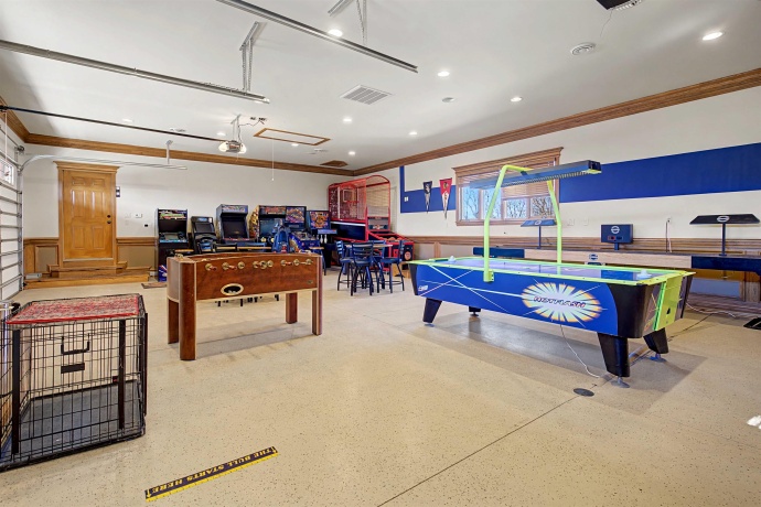 1 Hoffman, ELIZABETH, Illinois 61028, 5 Bedrooms Bedrooms, ,5 BathroomsBathrooms,House,For Sale,Hoffman,202601084