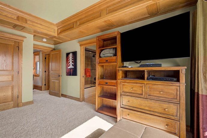 1 Hoffman, ELIZABETH, Illinois 61028, 5 Bedrooms Bedrooms, ,5 BathroomsBathrooms,House,For Sale,Hoffman,202601084