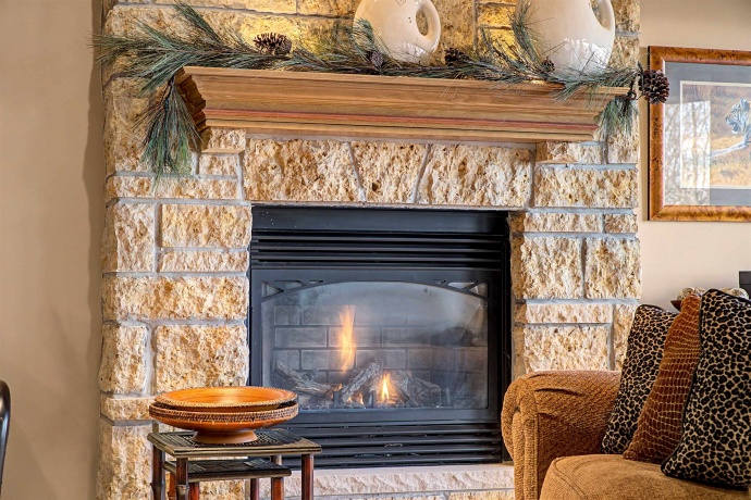 1 Hoffman, ELIZABETH, Illinois 61028, 5 Bedrooms Bedrooms, ,5 BathroomsBathrooms,House,For Sale,Hoffman,202601084