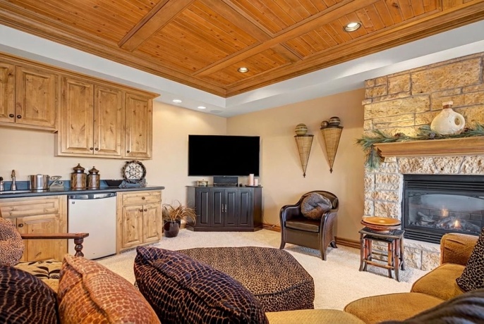 1 Hoffman, ELIZABETH, Illinois 61028, 5 Bedrooms Bedrooms, ,5 BathroomsBathrooms,House,For Sale,Hoffman,202601084