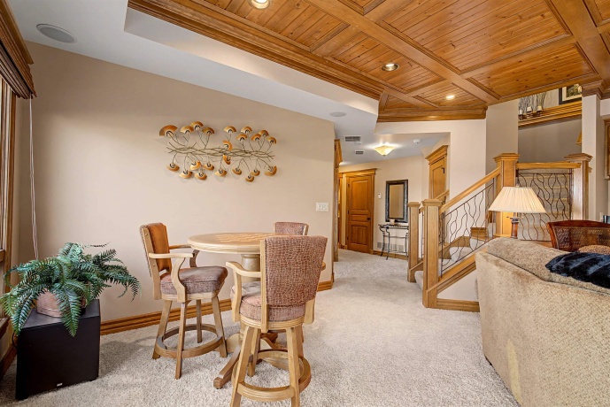 1 Hoffman, ELIZABETH, Illinois 61028, 5 Bedrooms Bedrooms, ,5 BathroomsBathrooms,House,For Sale,Hoffman,202601084