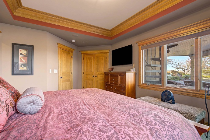 1 Hoffman, ELIZABETH, Illinois 61028, 5 Bedrooms Bedrooms, ,5 BathroomsBathrooms,House,For Sale,Hoffman,202601084