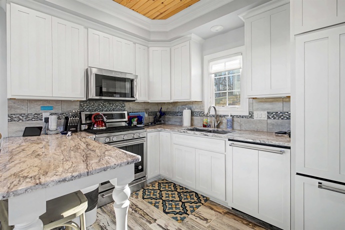 1 Hoffman, ELIZABETH, Illinois 61028, 5 Bedrooms Bedrooms, ,5 BathroomsBathrooms,House,For Sale,Hoffman,202601084