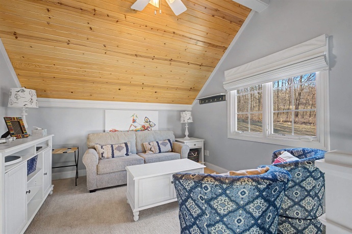 1 Hoffman, ELIZABETH, Illinois 61028, 5 Bedrooms Bedrooms, ,5 BathroomsBathrooms,House,For Sale,Hoffman,202601084