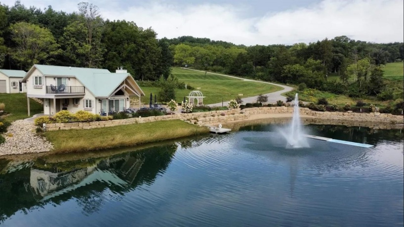 1 Hoffman, ELIZABETH, Illinois 61028, 5 Bedrooms Bedrooms, ,5 BathroomsBathrooms,House,For Sale,Hoffman,202601084