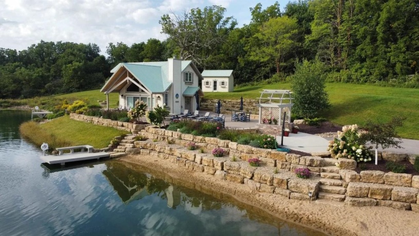 1 Hoffman, ELIZABETH, Illinois 61028, 5 Bedrooms Bedrooms, ,5 BathroomsBathrooms,House,For Sale,Hoffman,202601084