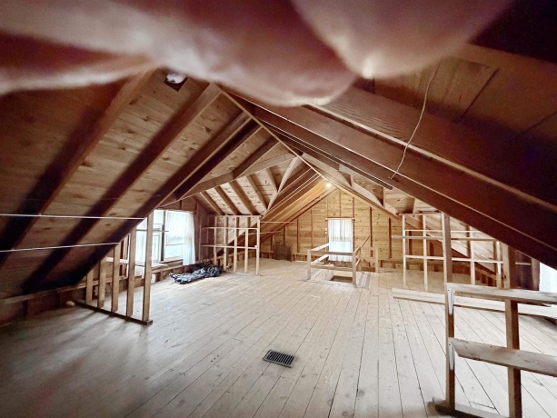 1529 Logan, FREEPORT, Illinois 61032, 2 Bedrooms Bedrooms, ,1 BathroomBathrooms,House,For Sale,Logan,202601085