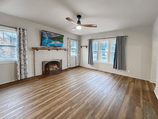 1529 Logan, FREEPORT, Illinois 61032, 2 Bedrooms Bedrooms, ,1 BathroomBathrooms,House,For Sale,Logan,202601085