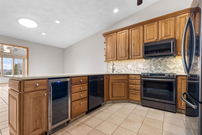 1006 WILLIAMSON, ROCKTON, Illinois 61072, 3 Bedrooms Bedrooms, ,3 BathroomsBathrooms,Condominium,For Sale,WILLIAMSON,202601088