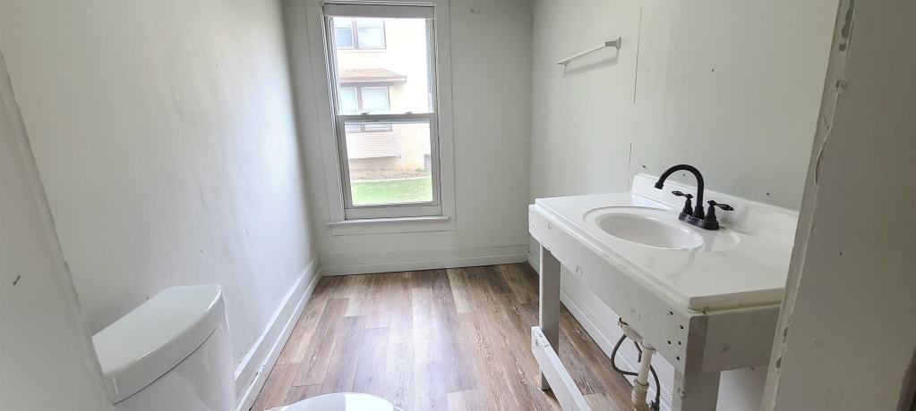 421 7th, ROCHELLE, Illinois 61068, 3 Bedrooms Bedrooms, ,1 BathroomBathrooms,House,For Sale,7th,202600636