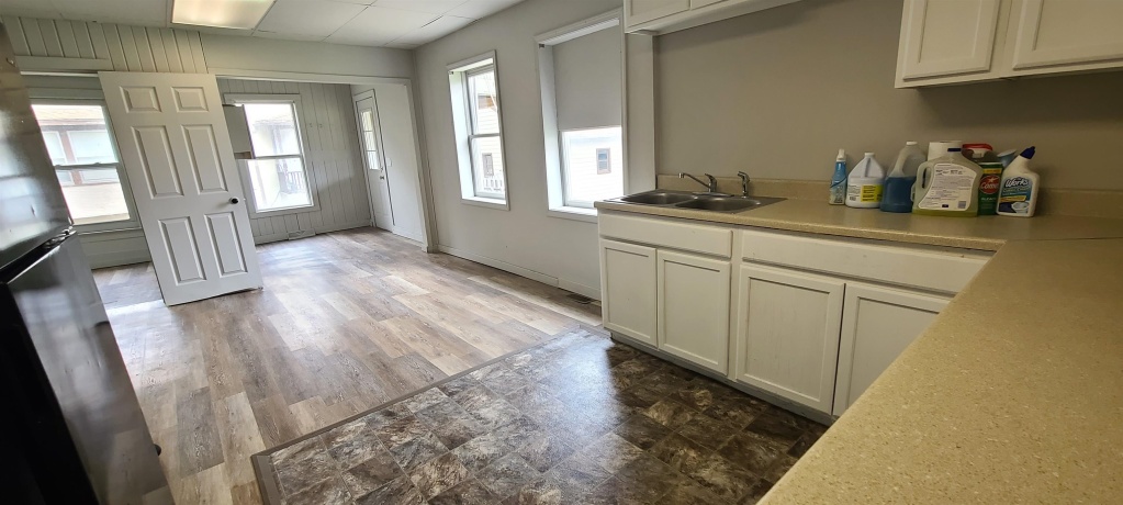 421 7th, ROCHELLE, Illinois 61068, 3 Bedrooms Bedrooms, ,1 BathroomBathrooms,House,For Sale,7th,202600636