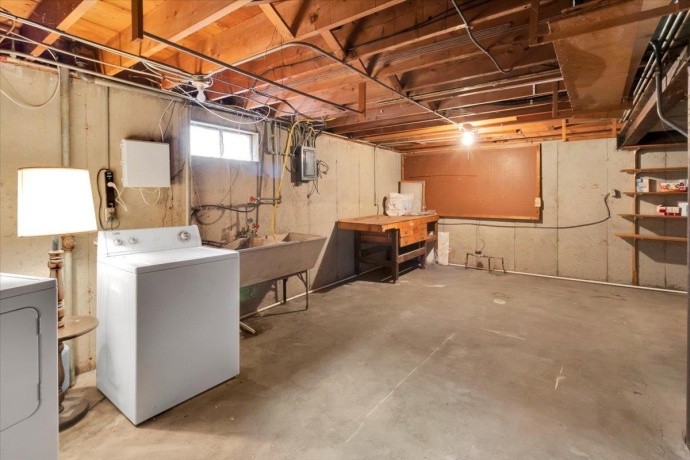 1636 Whitney, BELVIDERE, Illinois 61008, 2 Bedrooms Bedrooms, ,1 BathroomBathrooms,House,For Sale,Whitney,202601090