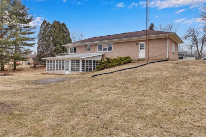 1636 Whitney, BELVIDERE, Illinois 61008, 2 Bedrooms Bedrooms, ,1 BathroomBathrooms,House,For Sale,Whitney,202601090