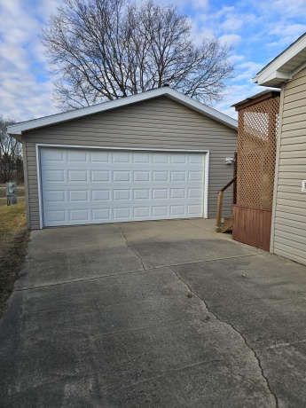 5518 WHITE PINE, ROSCOE, Illinois 61073, 3 Bedrooms Bedrooms, ,2 BathroomsBathrooms,House,For Sale,WHITE PINE,202601093