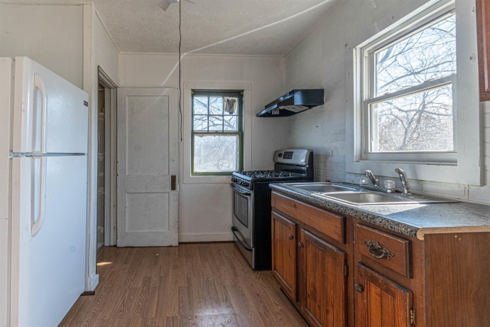 802 Waveland, ROCKFORD, Illinois 61108, 3 Bedrooms Bedrooms, ,1 BathroomBathrooms,House,For Sale,Waveland,202601101