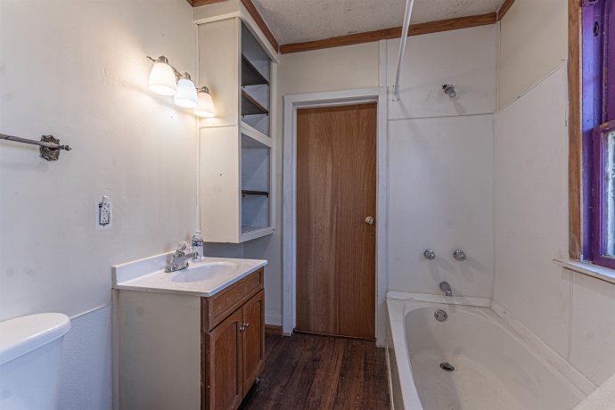 802 Waveland, ROCKFORD, Illinois 61108, 3 Bedrooms Bedrooms, ,1 BathroomBathrooms,House,For Sale,Waveland,202601101