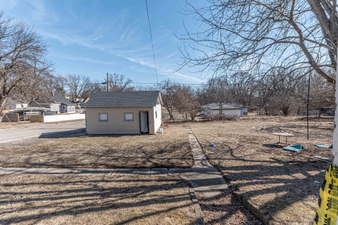 802 Waveland, ROCKFORD, Illinois 61108, 3 Bedrooms Bedrooms, ,1 BathroomBathrooms,House,For Sale,Waveland,202601101