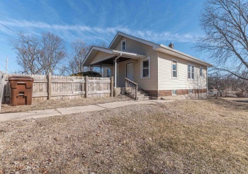 802 Waveland, ROCKFORD, Illinois 61108, 3 Bedrooms Bedrooms, ,1 BathroomBathrooms,House,For Sale,Waveland,202601101